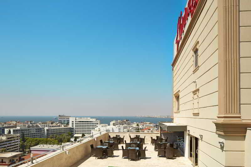 Doubletree By Hilton Izmir - Alsancak Hotel Екстериор снимка